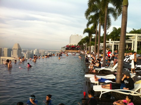 Photo 13-11-16 18 12 28