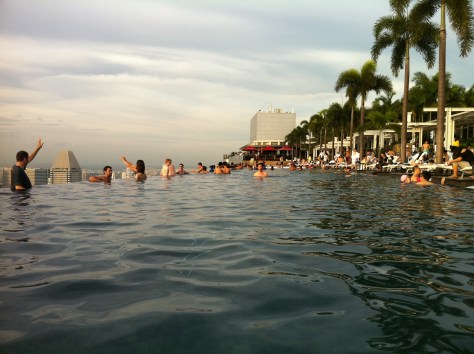 Photo 13-11-16 18 14 16