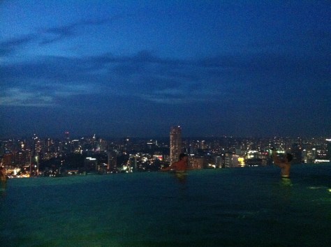 Photo 13-11-16 19 12 36