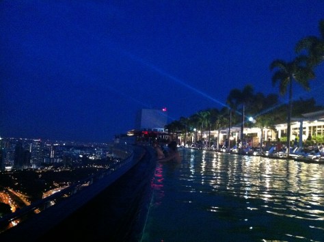 Photo 13-11-16 19 13 56