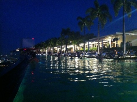 Photo 13-11-16 19 16 08