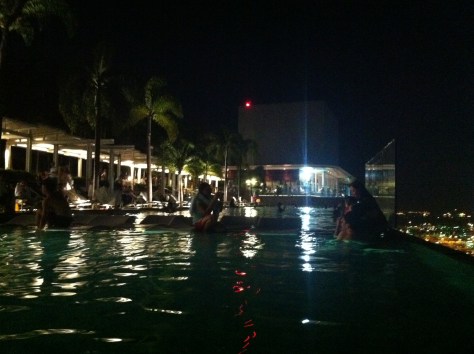 Photo 13-11-16 19 35 44